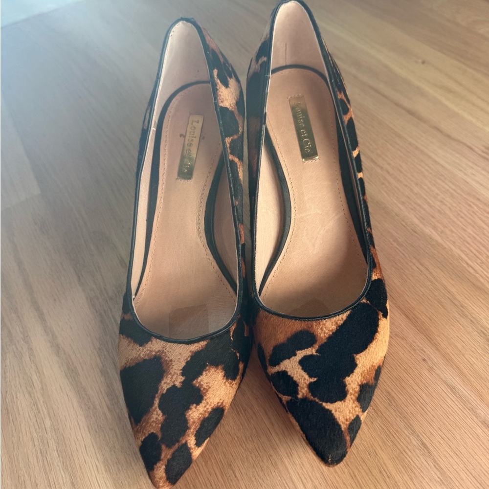 Louise et Cie Leopard-Print Pointed-Toe Pumps in Tan and Black